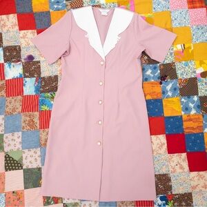 Light pink mauve low-cut vintage 1950s short sleeve button-down dress